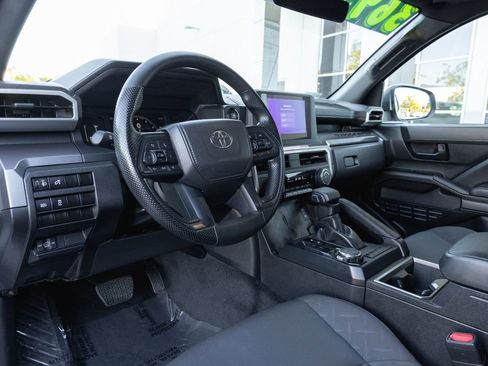 Used 2025 Toyota Tacoma SR5 image 10
