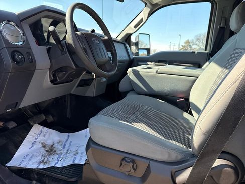 Used 2011 Ford F250 XLT w/ XTR Pkg image 14