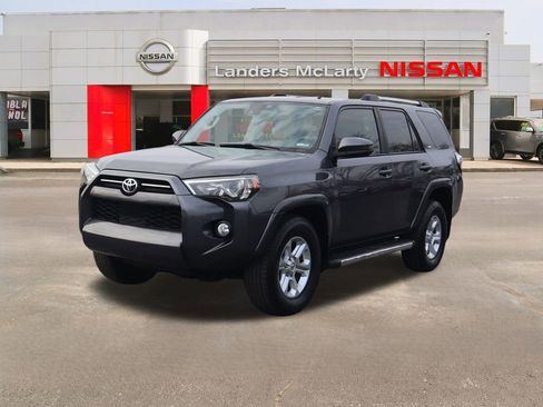 Used 2020 Toyota 4Runner SR5 image 7