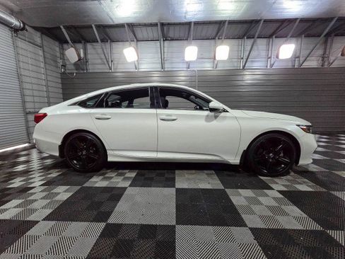 Used 2020 Honda Accord Sport image 9