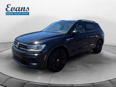 Used 2020 Volkswagen Tiguan SE R-Line AWD/4WD image 1