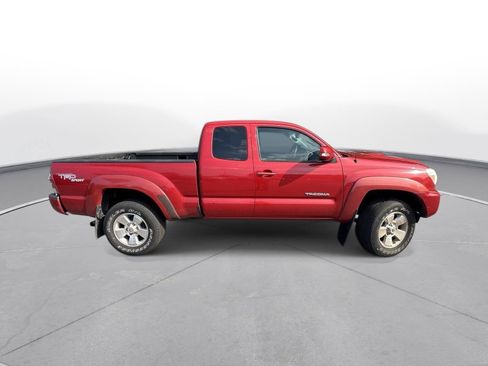 Used 2012 Toyota Tacoma PreRunner RWD image 5