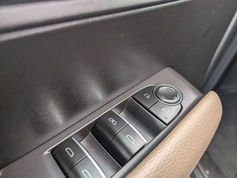 Used 2023 GMC Canyon Denali AWD/4WD image 17