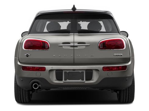 Used 2017 MINI Cooper Clubman w/ Premium Package image 5