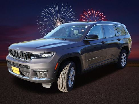 Used 2023 Jeep Grand Cherokee L Limited w/ Luxury Tech Group II AWD/4WD image 11