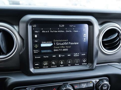Used 2023 Jeep Wrangler Unlimited Sahara AWD/4WD image 41