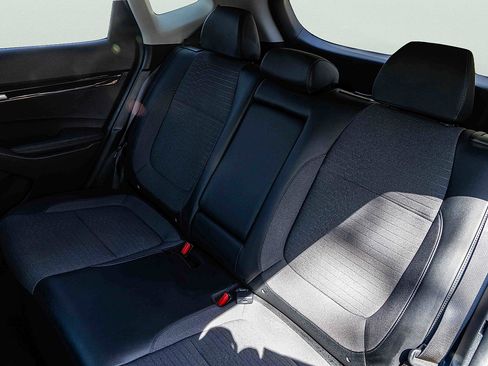 Used 2023 Kia Seltos S image 22