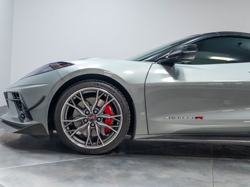 Used 2023 Chevrolet Corvette Stingray Premium Conv w/ Z51 Performance Package RWD image 52