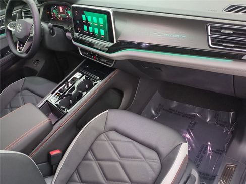 New 2026 Volkswagen Atlas Peak Edition AWD/4WD image 20