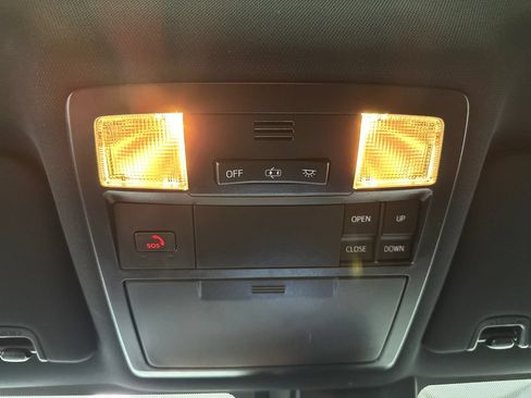 Used 2022 Toyota Tacoma Limited RWD image 32