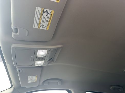 Used 2017 Nissan Titan PRO-4X w/ Pro-4x Convenience Package image 35