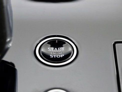 Used 2023 Land Rover Range Rover Sport SE image 24