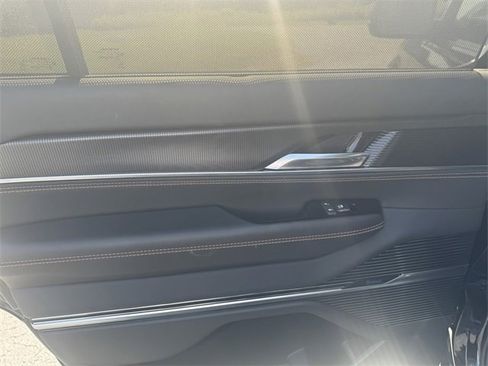 Used 2023 Jeep Grand Wagoneer Series III image 26