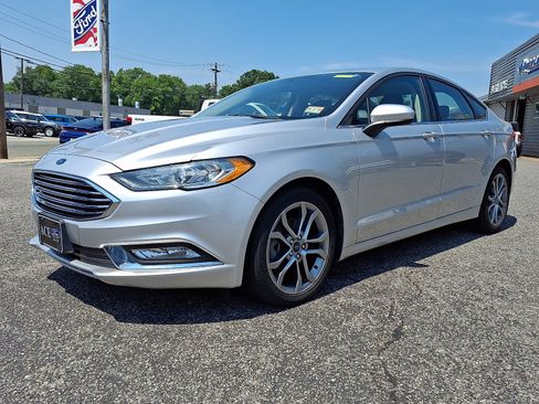 Used 2017 Ford Fusion S w/ Equipment Group 101A FWD image 3