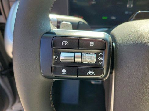 New 2026 Hyundai Ioniq 9 SE image 13