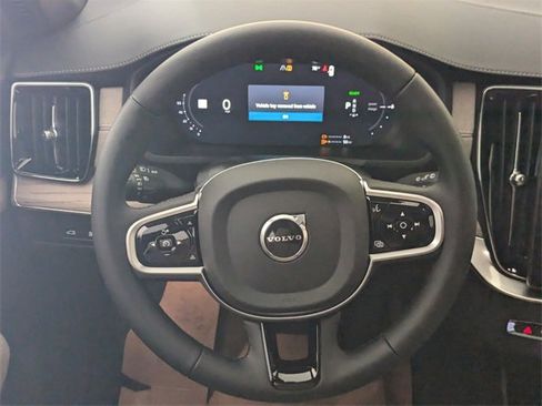 New 2026 Volvo XC90 T8 Plus image 9