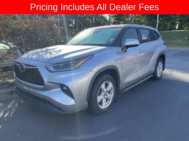 Used 2021 Toyota Highlander LE AWD/4WD image 1