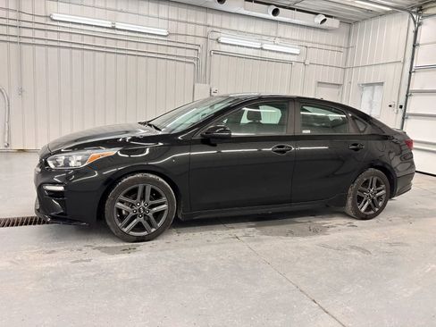 Used 2021 Kia Forte GT-Line FWD image 2