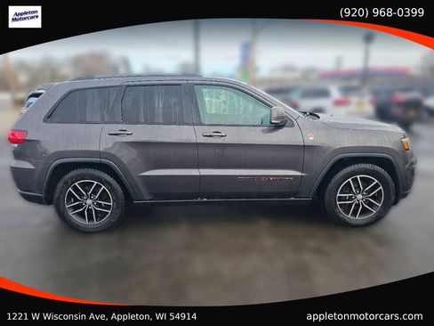 Used 2018 Jeep Grand Cherokee Trailhawk w/ Trailhawk Luxury Group image 6
