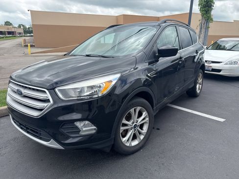 Used 2018 Ford Escape SE w/ SE SYNC Package AWD/4WD image 16