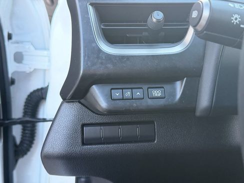 Used 2020 Lexus UX 200 w/ Premium Package FWD image 25