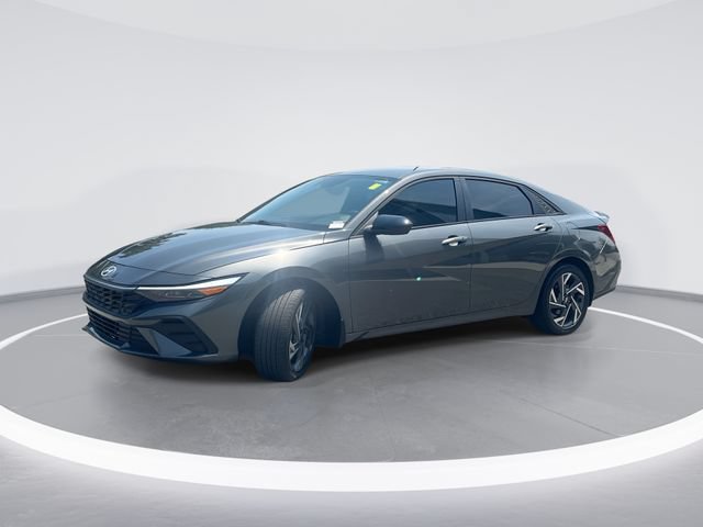 Certified 2025 Hyundai Elantra Sport FWD image 1