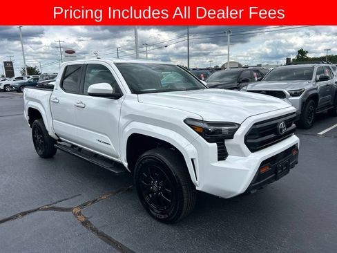Used 2024 Toyota Tacoma SR5 RWD image 21