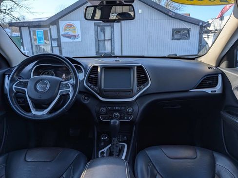 Used 2015 Jeep Cherokee Limited w/ Luxury Group image 13
