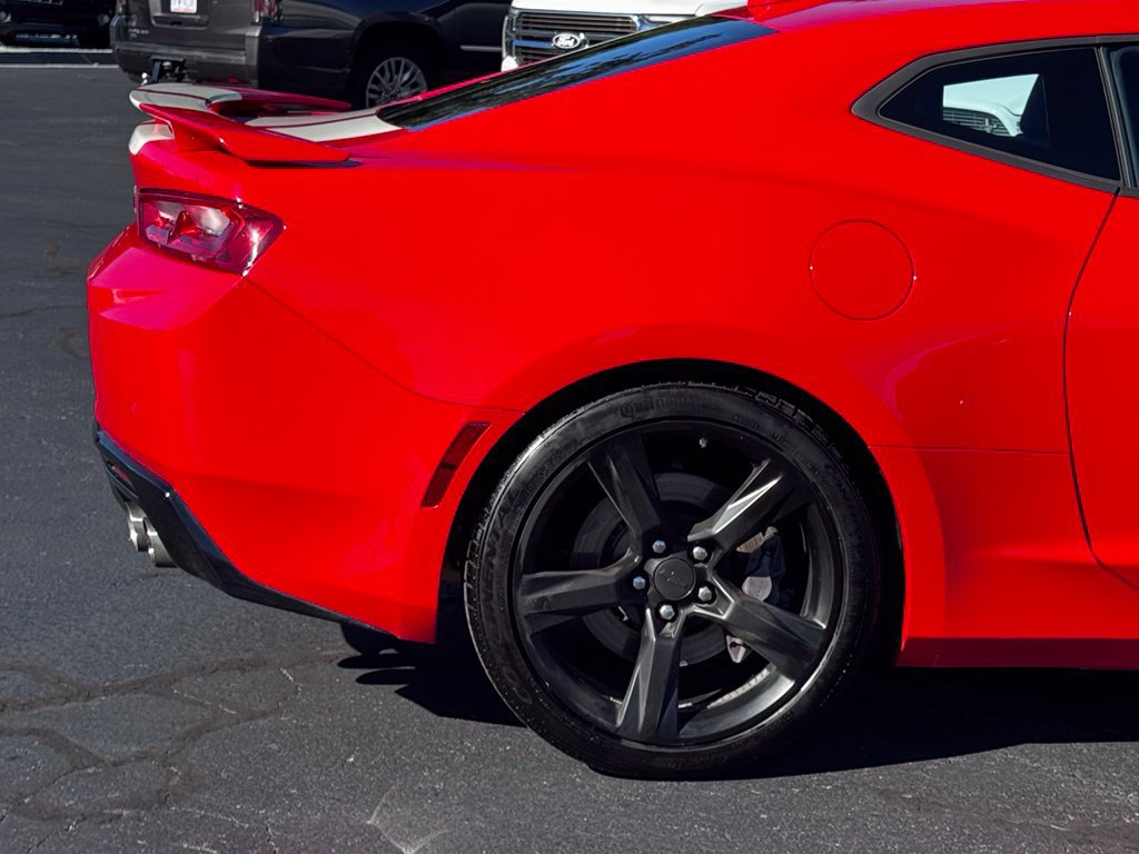 Used 2016 Chevrolet Camaro SS RWD image 43