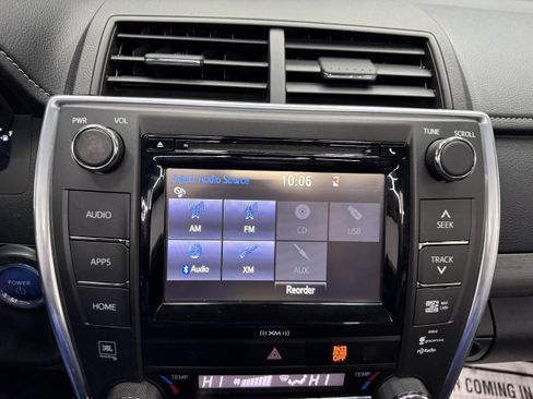 Used 2017 Toyota Camry XLE image 13