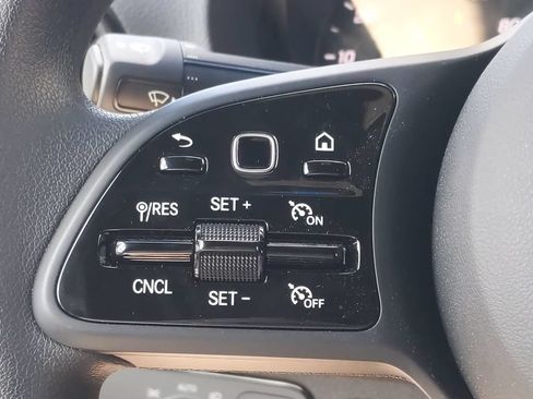 Used 2022 Mercedes-Benz Sprinter 2500 image 20