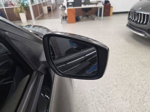 Used 2020 Nissan Kicks S FWD image 35