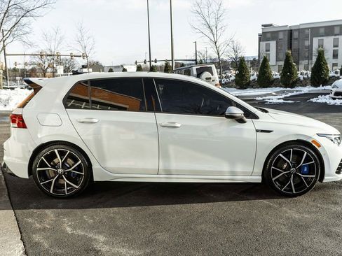 Used 2024 Volkswagen Golf R image 3