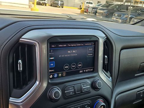 Used 2022 Chevrolet Silverado 2500 LT w/ Fleet Comfort Package AWD/4WD image 24