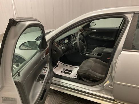 Used 2012 Chevrolet Impala LT w/ LT Sunroof Package image 9