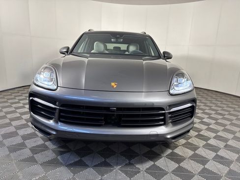 Used 2023 Porsche Cayenne AWD/4WD image 8