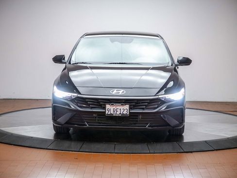 Used 2024 Hyundai Elantra Blue FWD image 7