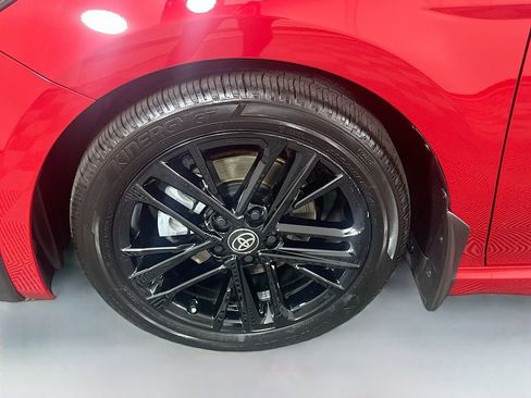 Used 2025 Toyota Camry SE image 31