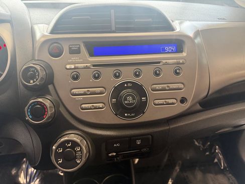 Used 2011 Honda Fit Sport image 15
