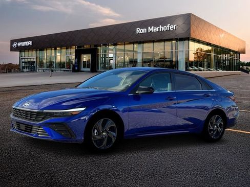 New 2026 Hyundai Elantra SEL Sport image 2