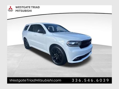 Used 2019 Dodge Durango SXT image 1