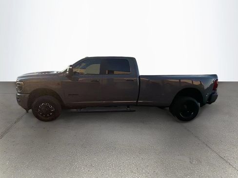 New 2026 RAM 3500 Laramie AWD/4WD image 7