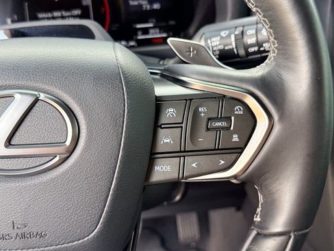 Certified 2025 Lexus LX 700h Luxury image 29