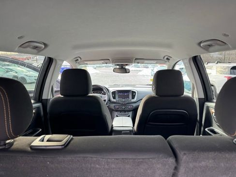 Used 2021 GMC Terrain SLE w/ Driver Convenience Package image 32