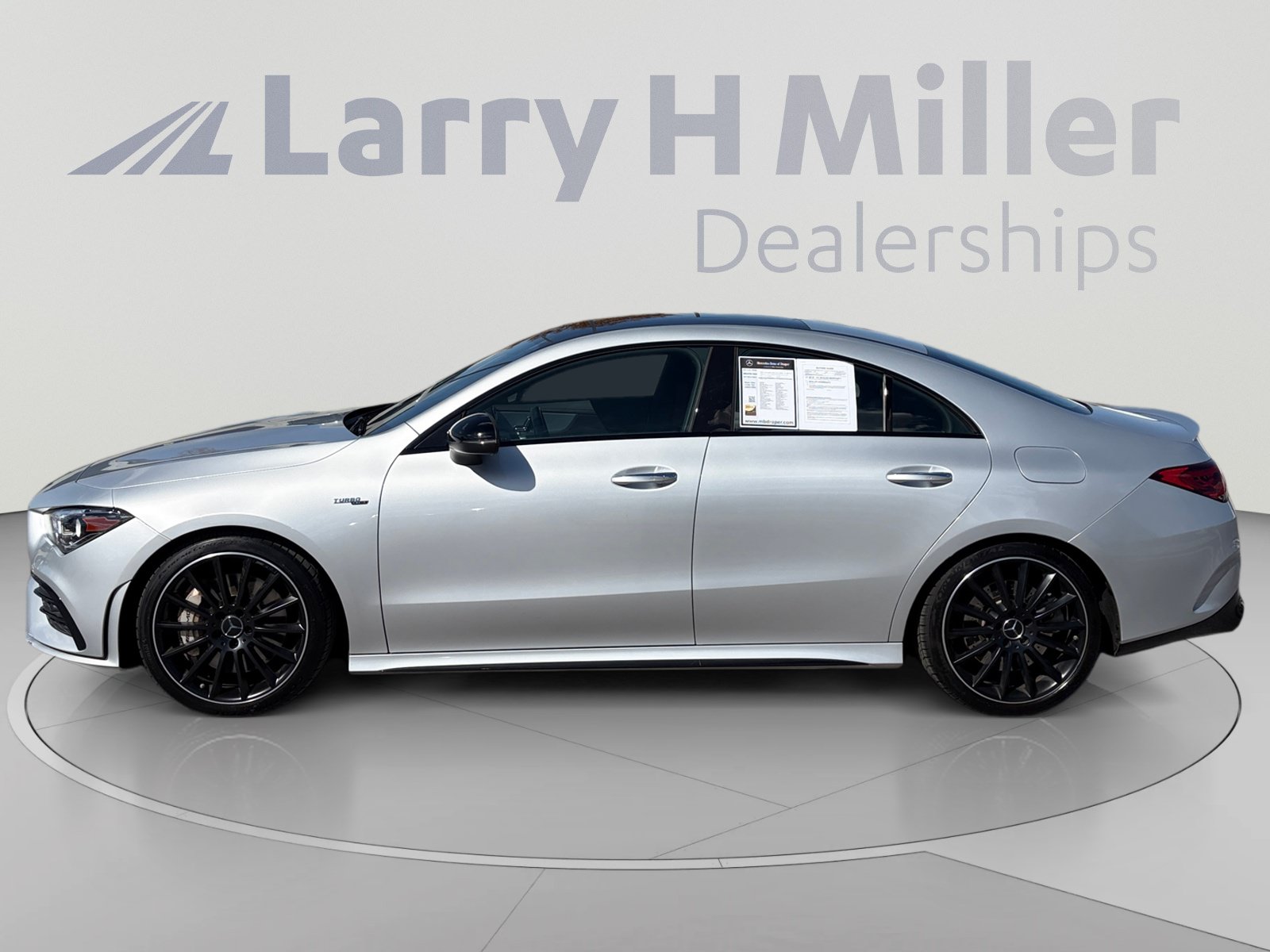 Certified 2022 Mercedes-Benz CLA 35 AMG 4MATIC image 2