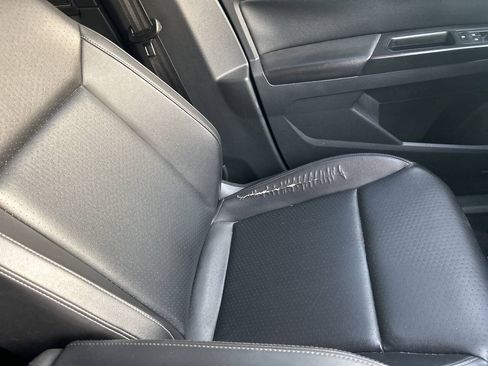 Used 2019 Volkswagen Atlas SE FWD image 26