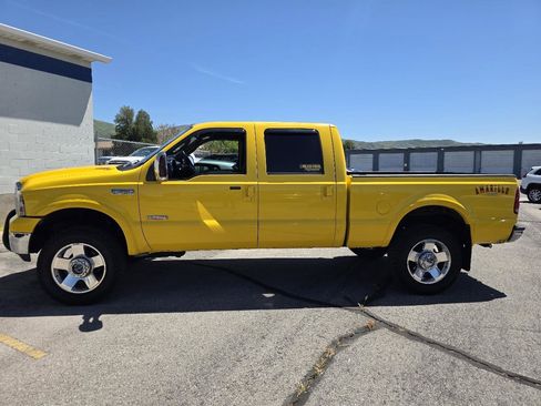 Used 2006 Ford F350 Lariat AWD/4WD image 2