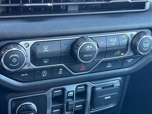 New 2026 Jeep Wrangler Unlimited Sport image 20