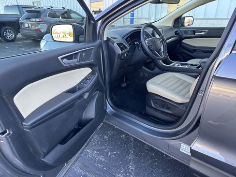 Used 2024 Ford Edge SEL image 18