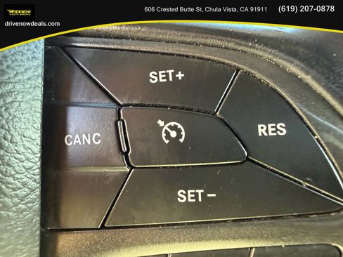 Used 2019 Dodge Challenger SXT RWD image 26